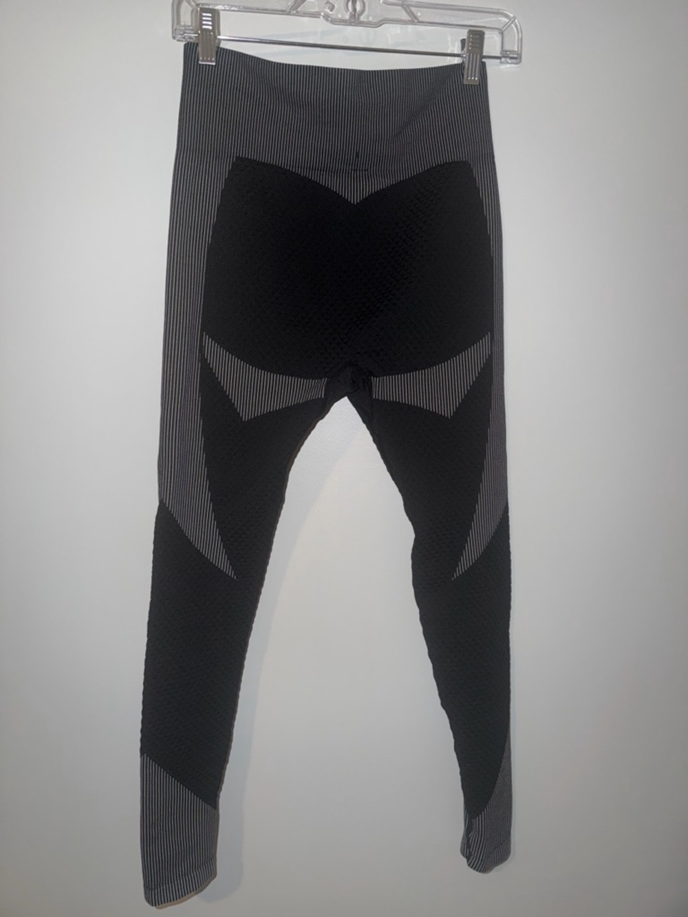 BELLA MOVEMENT Seamless Contour Base Leggings